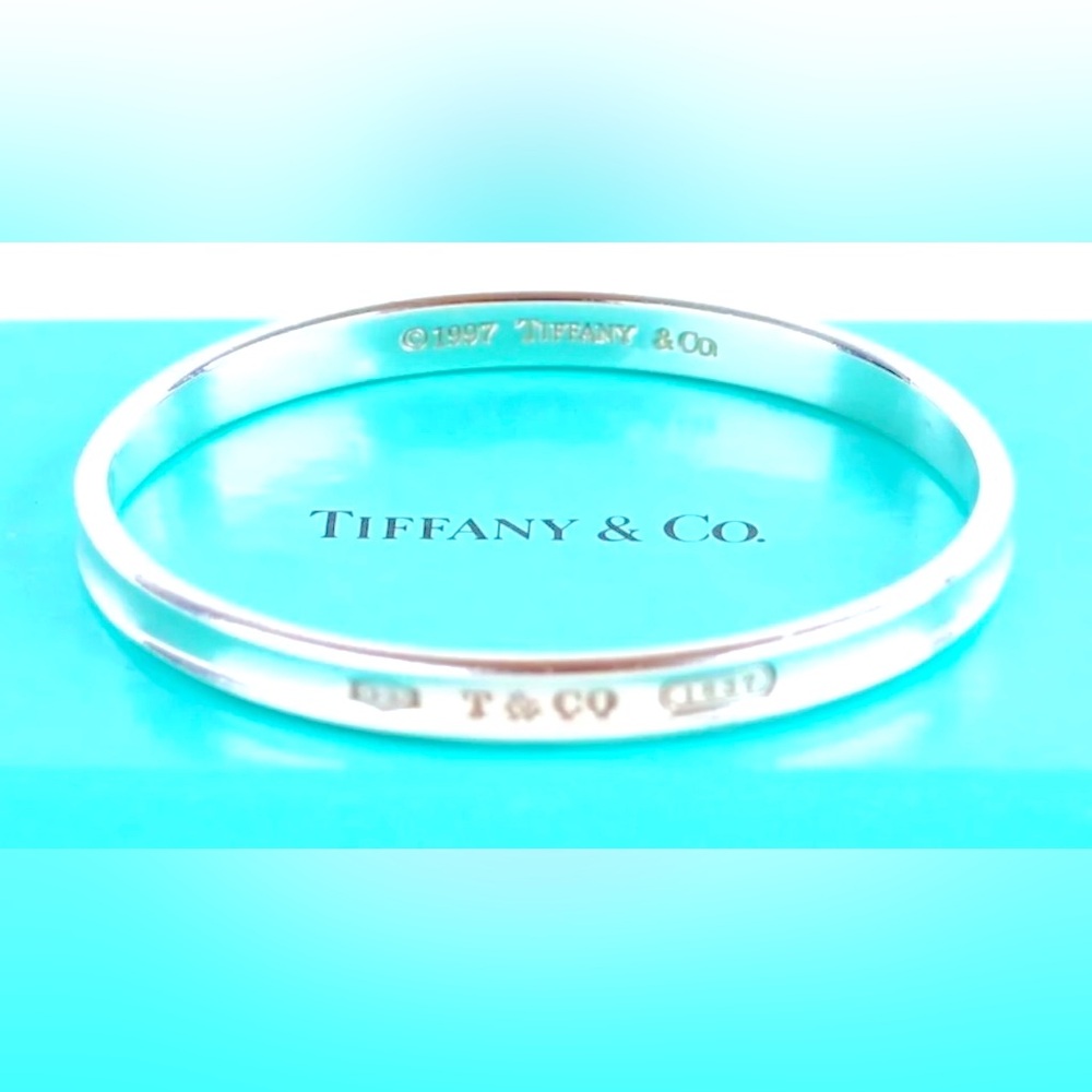 Tiffany & Co. 1837 Collection Bangle